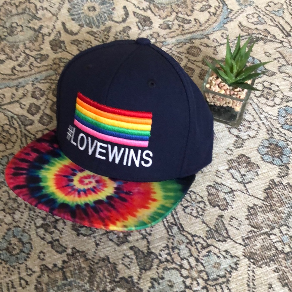 Top Of the World Snap Cap